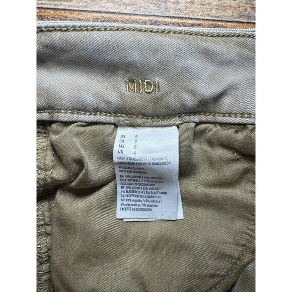 American Eagle Womens Size 0 Khaki Tan Shorts Medium Wash Midi Inseam 5" Bermuda - Picture 2 of 6